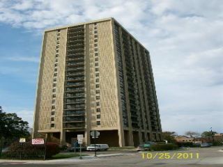 Foreclosed Home - 2901 S MICHIGAN AVE, 60616
