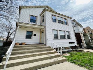 Foreclosed Home - 8911 S MUSKEGON AVE, 60617