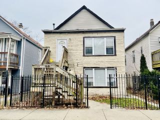 Foreclosed Home - 8525 S MARQUETTE AVE, 60617