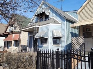 Foreclosed Home - 10445 S EWING AVE, 60617