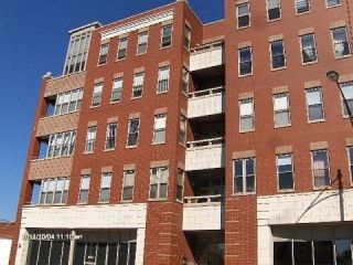 Foreclosed Home - 2700 W BELMONT AVE UNIT 302, 60618