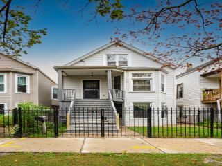 Foreclosed Home - 3324 W WARNER AVE, 60618