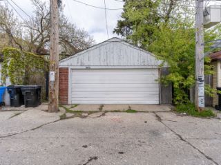 Foreclosed Home - 3813 W MONTROSE AVE, 60618