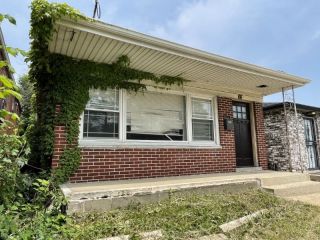 Foreclosed Home - 66 E 95TH ST, 60619