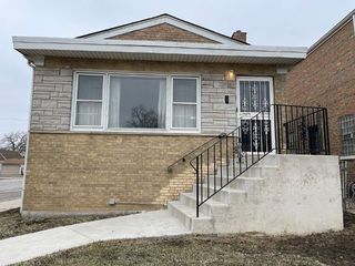 Foreclosed Home - 8258 S CALUMET AVE, 60619