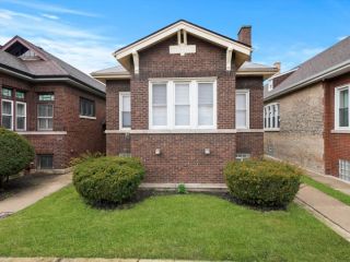 Foreclosed Home - 8214 S ELIZABETH ST, 60620