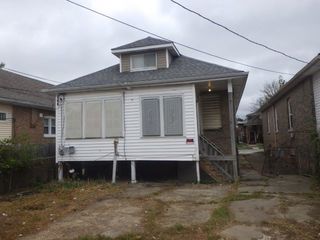 Foreclosed Home - 8226 S MORGAN ST, 60620
