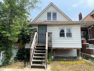 Foreclosed Home - 7247 S ABERDEEN ST, 60621