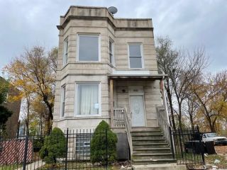Foreclosed Home - 4533 W GLADYS AVE, 60624