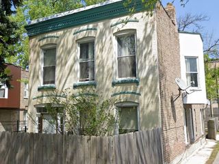 Foreclosed Home - 423 N LAWNDALE AVE, 60624