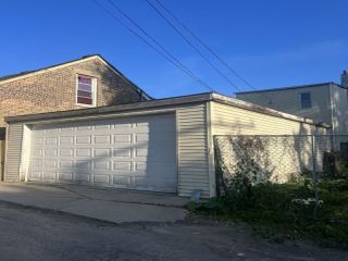Foreclosed Home - 4032 W WILCOX ST, 60624