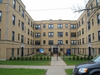 Foreclosed Home - 5150 N AVERS AVE APT 2W, 60625