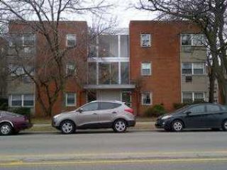 Foreclosed Home - 2405 W BALMORAL AVE APT 2B, 60625