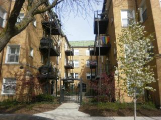 Foreclosed Home - 7627 N GREENVIEW AVE APT 1D, 60626