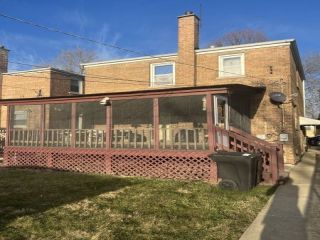 Foreclosed Home - 10422 S VERNON AVE, 60628