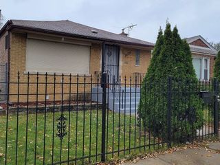 Foreclosed Home - 153 E 119TH PL, 60628