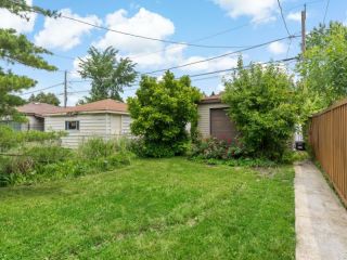 Foreclosed Home - 10447 S CALUMET AVE, 60628