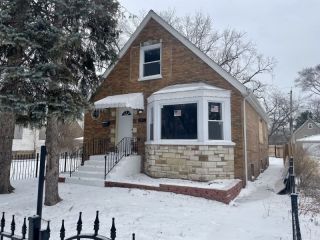 Foreclosed Home - 11931 S PRAIRIE AVE, 60628