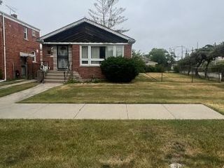 Foreclosed Home - 662 E 100TH PL, 60628