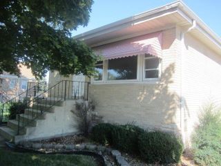 Foreclosed Home - 5559 S KOLMAR AVE, 60629