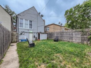 Foreclosed Home - 2516 W 69TH ST, 60629