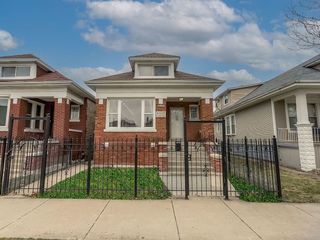 Foreclosed Home - 6422 S TROY ST, 60629