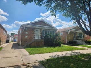 Foreclosed Home - 4513 W 66TH ST, 60629