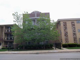 Foreclosed Home - 4837 N CENTRAL AVE APT 301, 60630