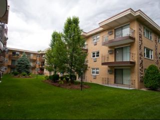 Foreclosed Home - 5332 W WINDSOR AVE APT 2C, 60630