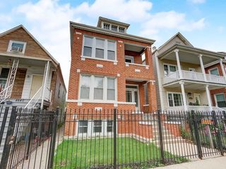 Foreclosed Home - 4636 S WHIPPLE ST, 60632