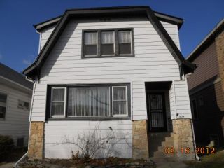 Foreclosed Home - 5634 W GRACE ST, 60634