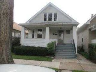 Foreclosed Home - 5750 W Waveland Ave, 60634