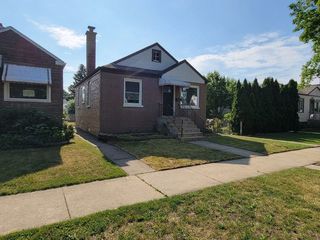 Foreclosed Home - 3841 N PONTIAC AVE, 60634