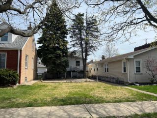 Foreclosed Home - 3629 N CUMBERLAND AVE, 60634