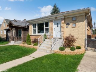 Foreclosed Home - 3217 N OZANAM AVE, 60634