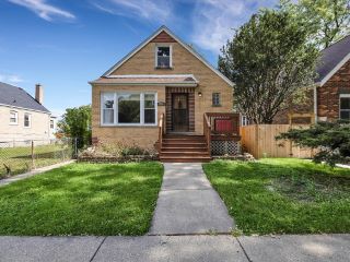 Foreclosed Home - 7663 W FOREST PRESERVE AVE, 60634