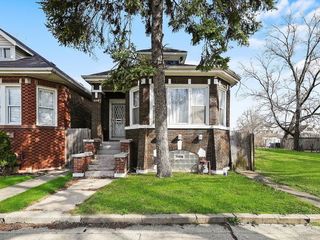 Foreclosed Home - 1264 W 73RD PL, 60636