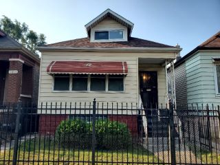 Foreclosed Home - 1817 W 71ST ST, 60636