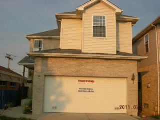 Foreclosed Home - 5927 S NARRAGANSETT AVE, 60638