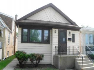 Foreclosed Home - 5817 W 64TH ST, 60638