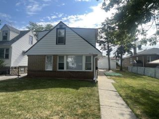 Foreclosed Home - 4853 S LONG AVE, 60638
