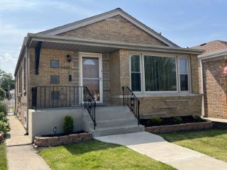 Foreclosed Home - 5440 S OAK PARK AVE, 60638