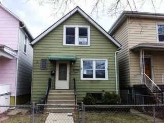 Foreclosed Home - 2049 N KENNETH AVE, 60639