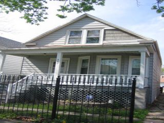 Foreclosed Home - 4830 W Belden St, 60639