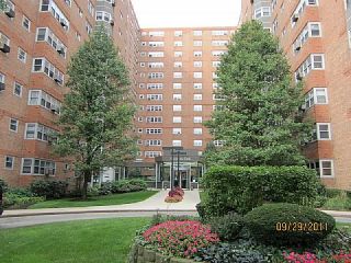 Foreclosed Home - 4970 N MARINE DR APT 627, 60640