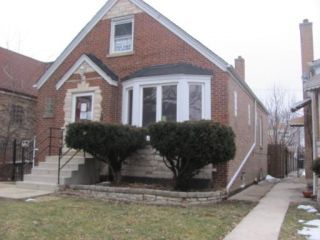 Foreclosed Home - 4822 W WAVELAND AVE, 60641