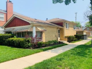 Foreclosed Home - 4058 W GRANVILLE AVE, 60646