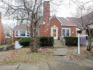 Foreclosed Home - 5627 N KENNETH AVE, 60646