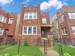 Foreclosed Home - 2311 W DIVERSEY AVE, 60647