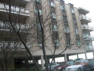 Foreclosed Home - 2772 E 75TH ST APT 3G, 60649